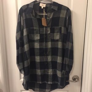 Boutique NWT Navy Gray Plaid Tunic